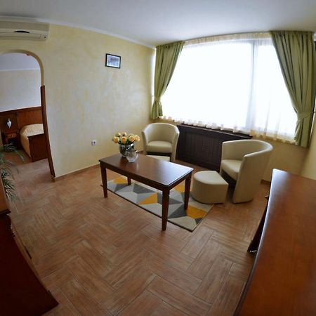 Central West Hotel Софія Екстер'єр фото