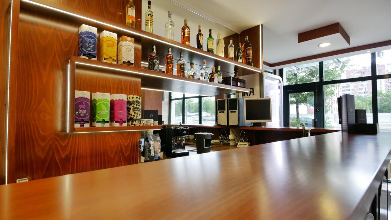 Central West Hotel Софія Екстер'єр фото