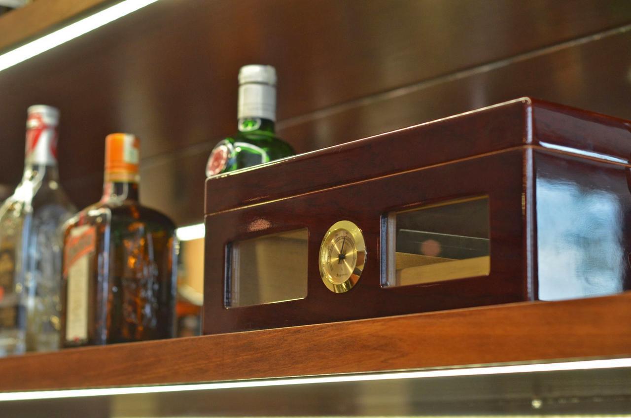 Central West Hotel Софія Екстер'єр фото